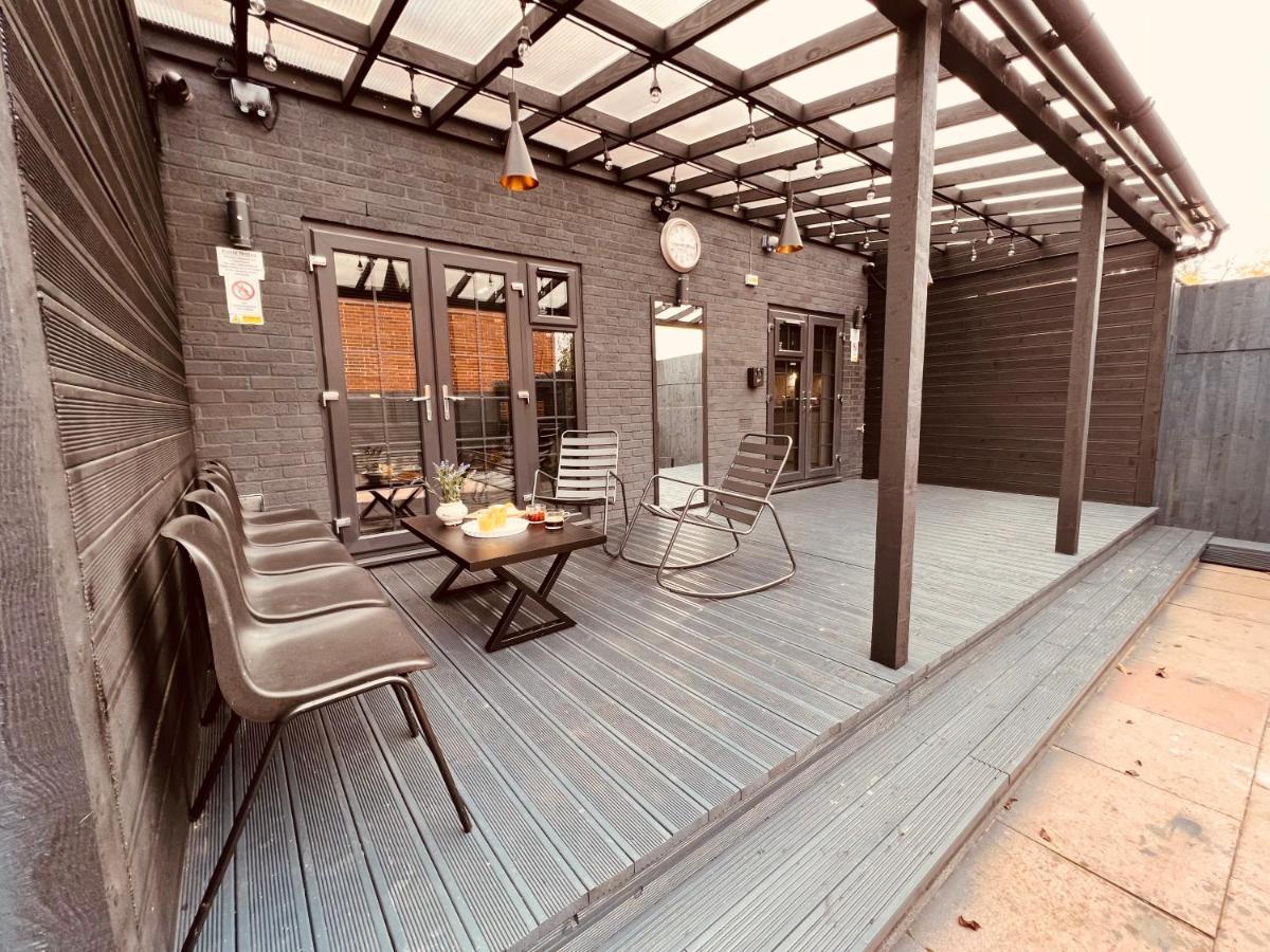 Urban Escape *4 Bedroom House* With Free Parking Birmingham Exterior photo